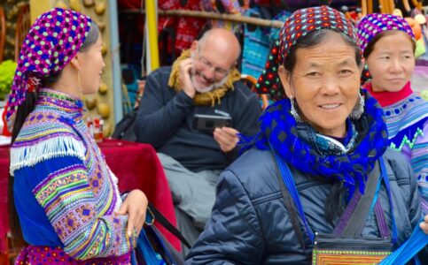 Vietnam, Bac Ha Market - Hill tribe people