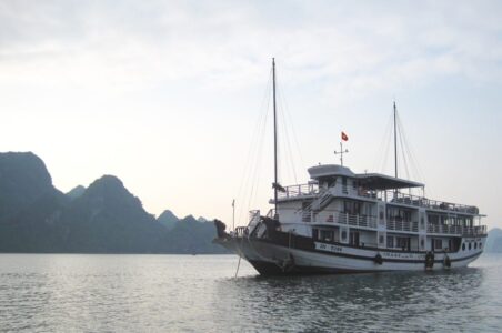 Vietnam, Ha Long Bay