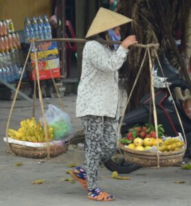 Vietnam, Hội An - Street vendor