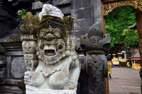 Pura Goa Lawah (Bat Temple), Bali