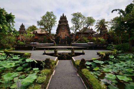 Saraswati Temple, Ubud