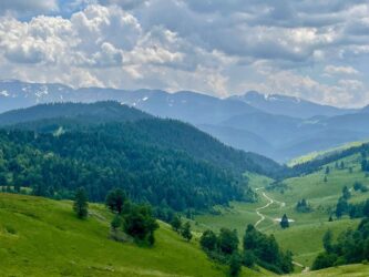 Kosovo, Accoursed Mountains