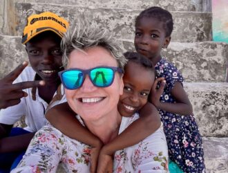 Tanzania, Zanzibar - Kids in Jambiani beach
