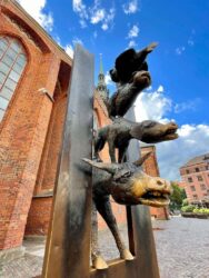 Latvia, Riga - The Bremen Town Musicians statue