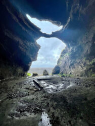 Iceland, Gígjagjá - Hjorleifshofdi Cave, known as Yoda Cave
