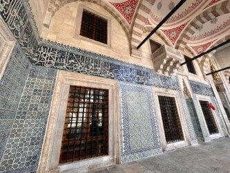 Turkey, Istanbul - The New Mosque 'Yeni Camii'