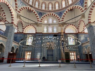Turkey, Istanbul - The New Mosque 'Yeni Camii'