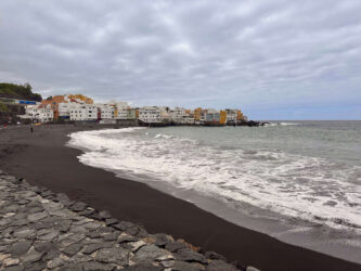 Canary Islands, Tenerife, Puerto de la Cruz - Black beach