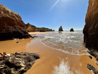 Portugal, Portimão - Praia dos Três Irmãos