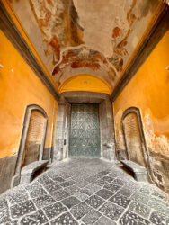 Italy, Naples - Palazzo in the historic center (Centro Storico)