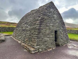 Ireland, Dingle Peninsula - Gallarus Oratory