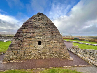 Ireland, Dingle Peninsula - Gallarus Oratory