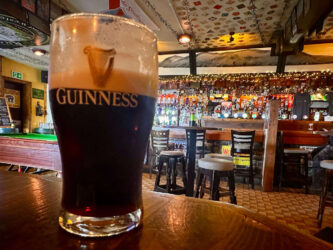 Ireland, Dingle Peninsula - Guinness at Kruger's Bar
