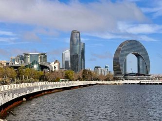 Azerbaijan, Baku - Baku Boulevard