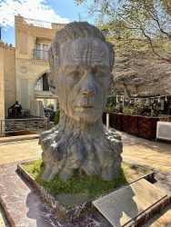 Azerbaijan, Baku - Ailagha Vahid Monument
