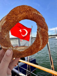 Türkiye, Istanbul - Simit, the sesame-encrusted bread ring