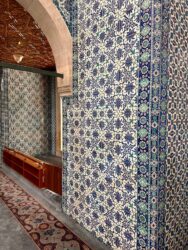 Türkiye, Istanbul - Rustem Pasha Mosque