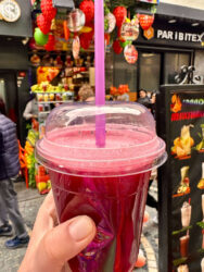 Türkiye, Istanbul - Pomegranate juice