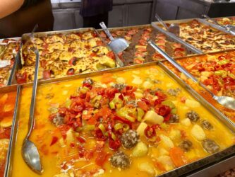 Türkiye, Istanbul - Food court
