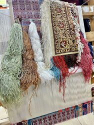 Türkiye, Selçuk - Arvalya Carpet Center, silk
