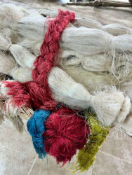 Türkiye, Selçuk - Arvalya Carpet Center, silk